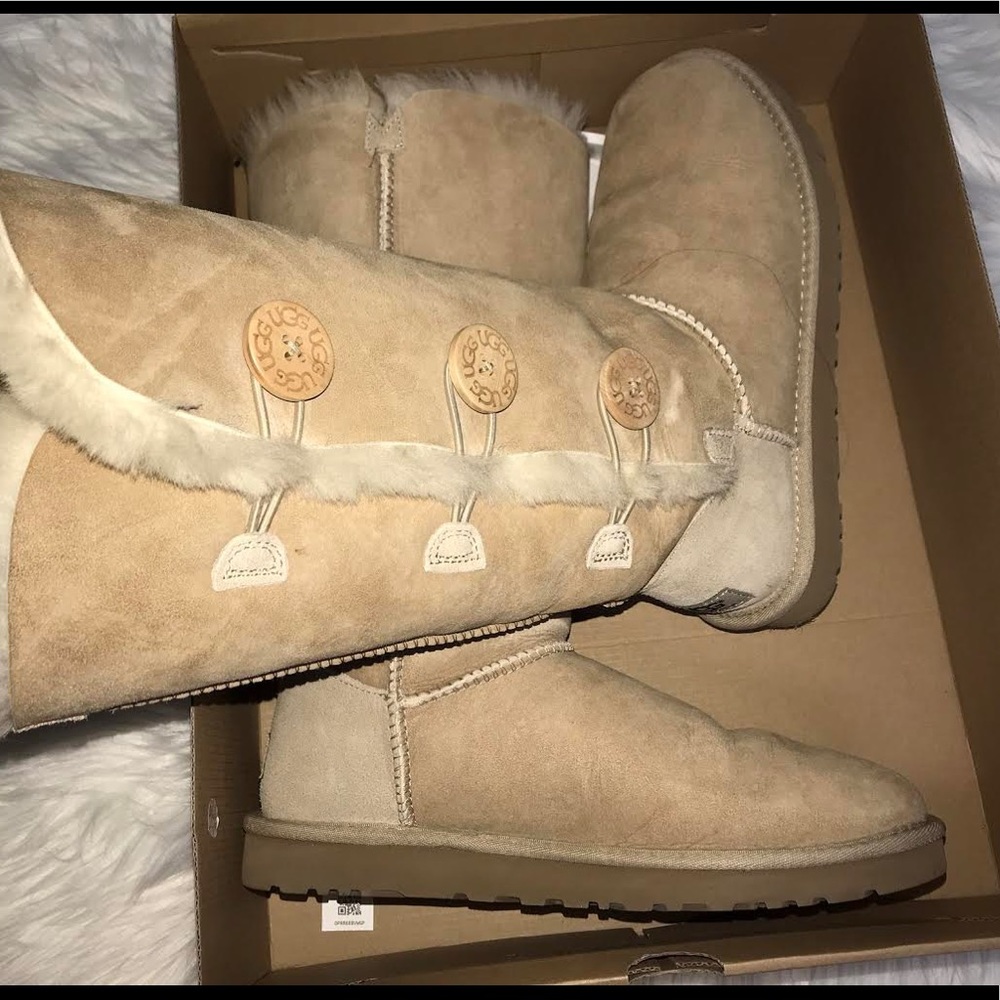 Cream ugg boots